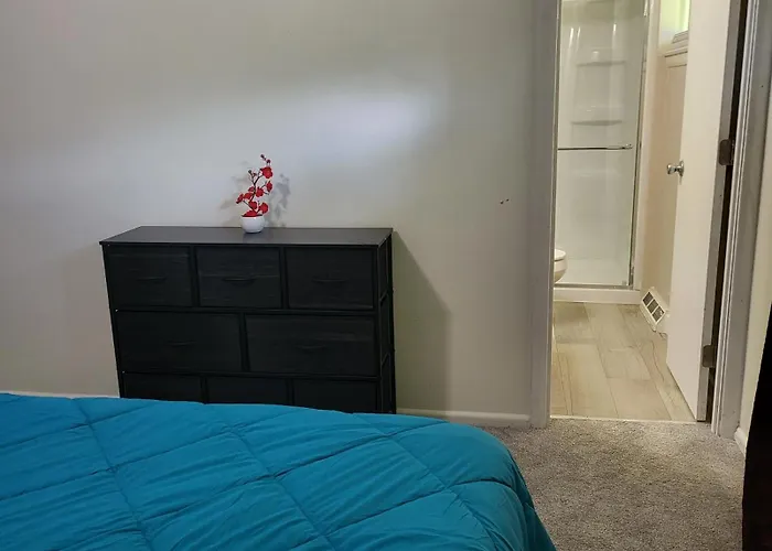 3 Bedrooms 2 Bathrooms, Free Driveway Parking, 2 Min To Ohio State Univrrsity, Ac, Free Wi-fi, Washer And Dryer, Expocenter, Bus Stop, Shuttle, Riverside Methodist Hospital Apartamento *