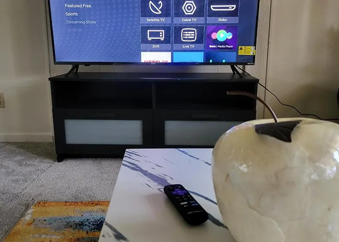 Apartamento 3 Bedrooms 2 Bathrooms, Free Driveway Parking, 2 Min To Ohio State Univrrsity, Ac, Free Wi-fi, Washer And Dryer, Expocenter, Bus Stop, Shuttle, Riverside Methodist Hospital Columbus