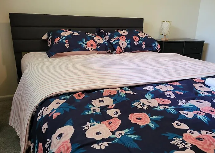 3 Bedrooms 2 Bathrooms, Free Driveway Parking, 2 Min To Ohio State Univrrsity, Ac, Free Wi-fi, Washer And Dryer, Expocenter, Bus Stop, Shuttle, Riverside Methodist Hospital Apartamento